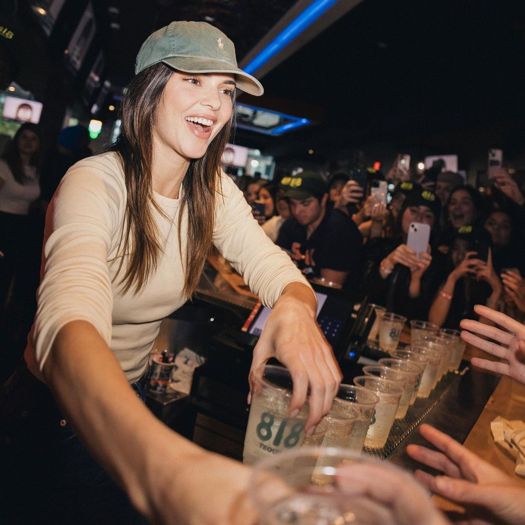 818데킬라와 켄달제너